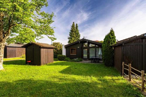 Immenstaad am Bodensee House | Ferienwohnpark Immenstaad am Bodensee Satteldachhaus Typ 9 SD 49