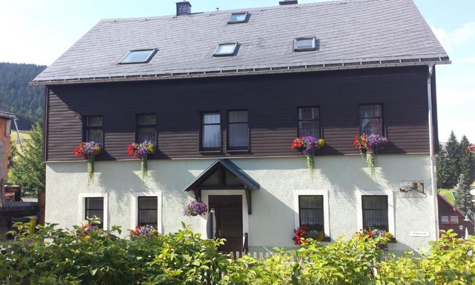 Oberwiesenthal Apartment | Ferienwohnungen Fam. Lippert