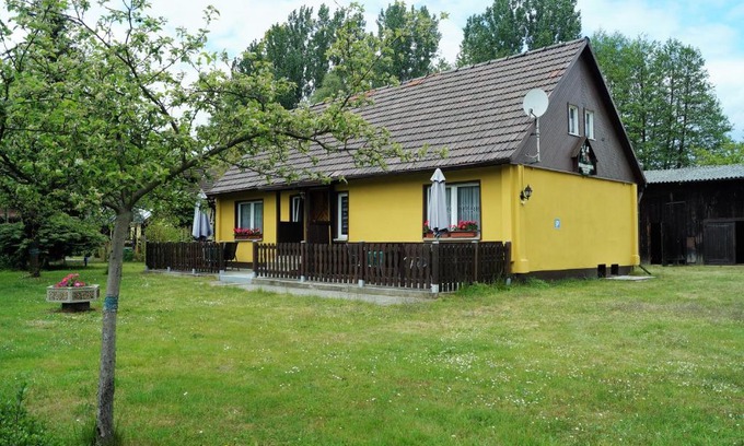 Burg-Dorf Apartment | Ferienwohnung 1 am Bismarckturm in Burg