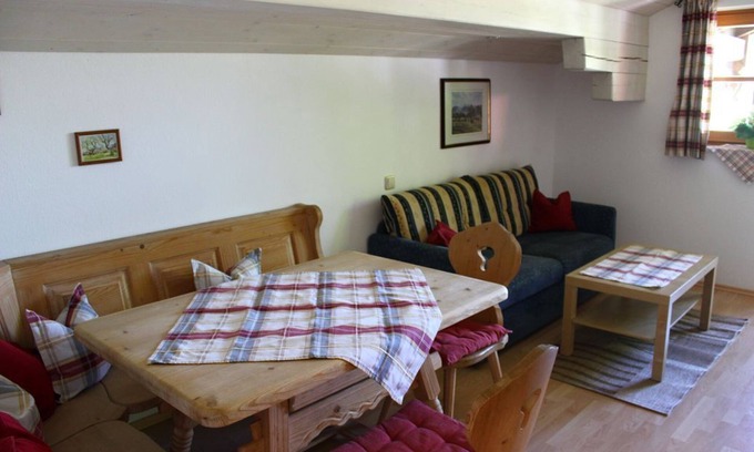 Marquartstein Apartment | Ferienwohnung 2-4 Personen 60 qm, Wohnzimmer, Küche, 2 Schlafzimmer