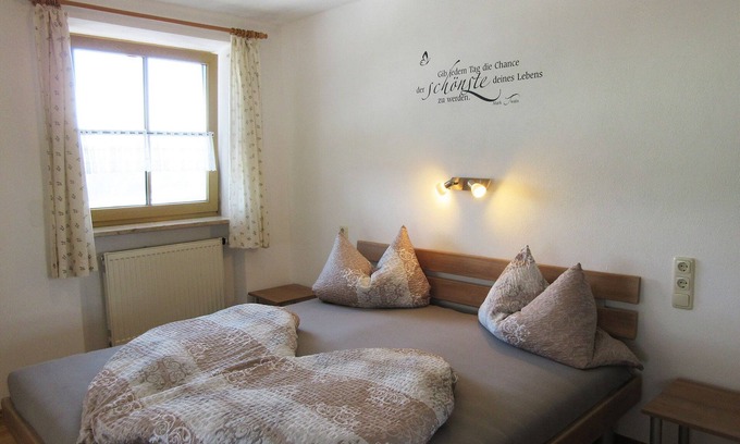 Waging am See Apartment | Ferienwohnung 3 für 4 Personen, Balkon, 70 qm