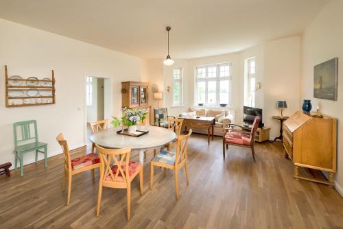Grubnow Apartment | Ferienwohnung 3 mit gr Terrasse und Wasserblick
