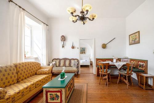 Maring-Noviand Apartment | Ferienwohnung Abtei Klosterhof