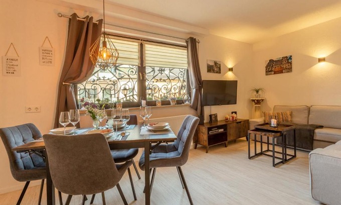 Gerolstein Apartment | Ferienwohnung "Airone Nero" -Familienfreundlich -Babyausstattung -zentrale Lage- Netflix