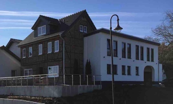 Merten Apartment | Ferienwohnung am Jenneberg mit KölnBonn- Ausblick