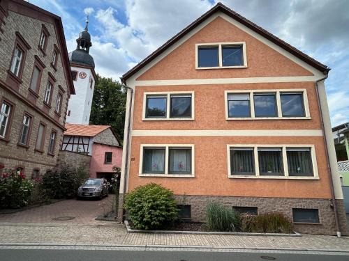 Altertheim Apartment | Ferienwohnung an der Linde