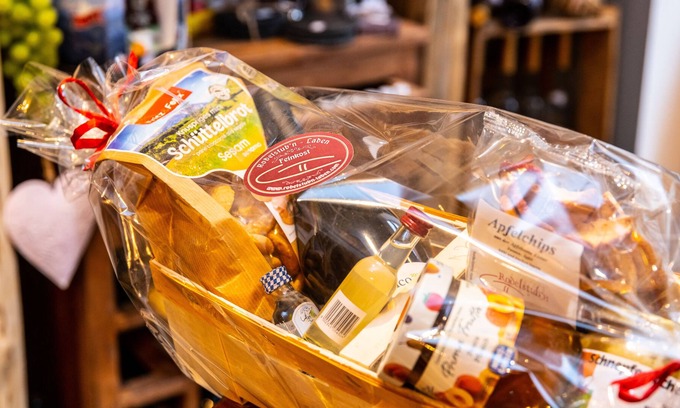 Zella-Mehlis Apartment | Ferienwohnung/app. für 6 Gäste mit 156m² in Zella-mehlis