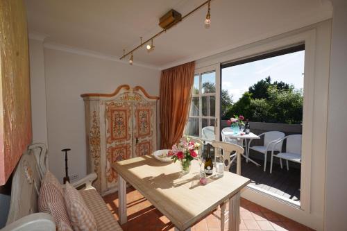Archsum Apartment | Ferienwohnung Biberhüs Obergeschoss In Archsum