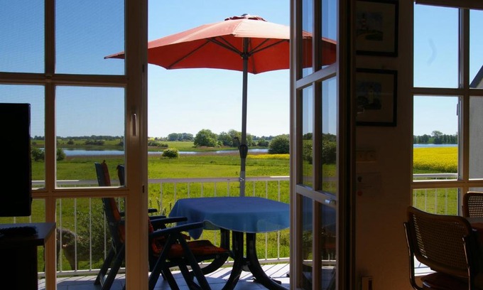 Zudar Apartment | Ferienwohnung Boddenblick