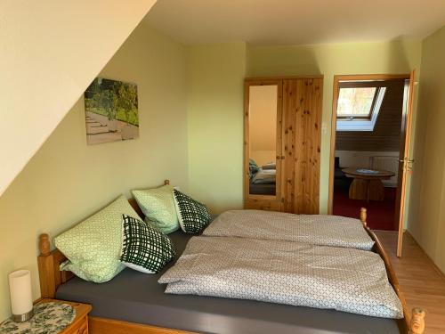 Wolfsanger Apartment | Ferienwohnung Buchenblick