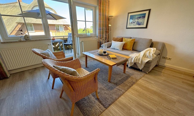 Ostseebad Wustrow Apartment | Ferienwohnung mit Balkon und Ostseeblick Direkt Hinter der Düne