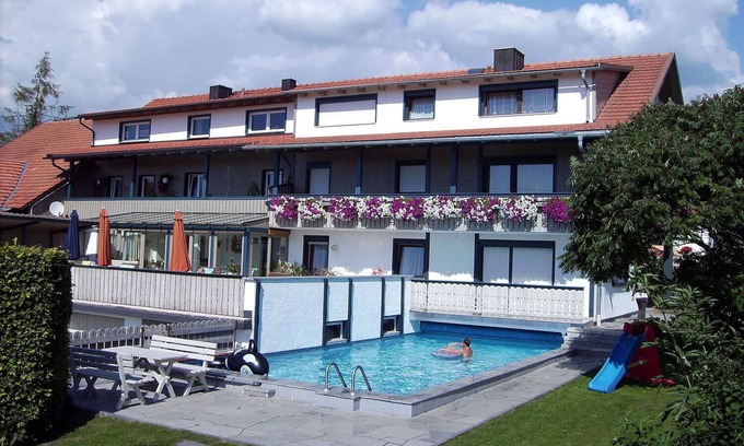 Wildenranna Apartment | Ferienwohnung für 4 Personen mit Pool, Sauna und Reitmöglichkeit