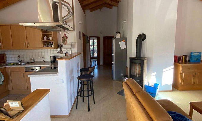 Siegsdorf Apartment | Ferienwohnung Franziska, 75 qm, 2 Schlafzimmer, Balkon u. Terrasse, Wlan