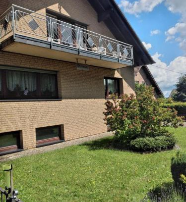 Waldorf Apartment | Ferienwohnung-Freuen