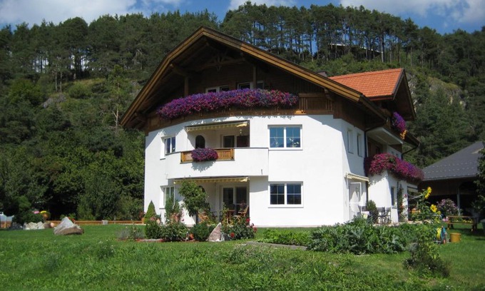 Arzl im Piztal Apartment | Ferienwohnung Gundolf Christine