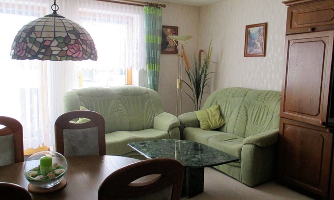 Weissenstadt Apartment | Ferienwohnung im 2. Stock mit Balkon