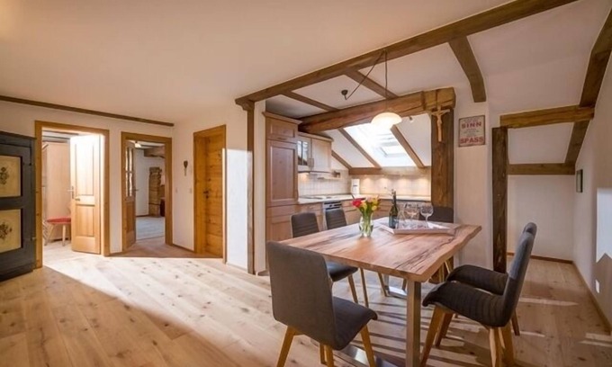 Kiefersfelden Apartment | Ferienwohnung "im Bauernhaus" bis 8 Personen (ca 120 qm)
