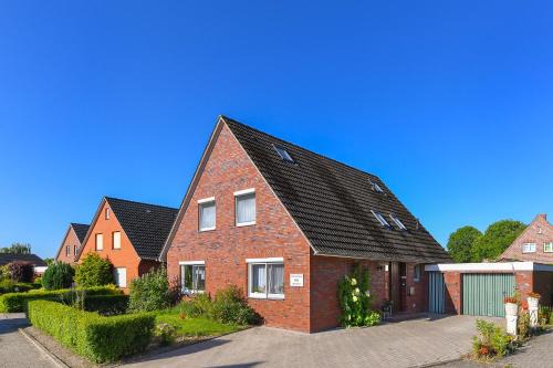 Esens Apartment | Ferienwohnung im Haus Weinstock
