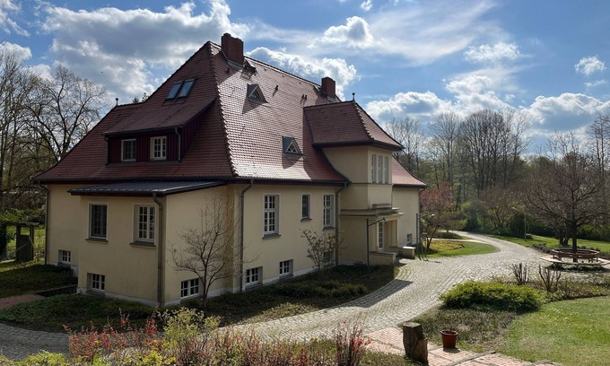 Krakow am See Apartment | Ferienwohnung in Herrschaftlicher Villa - Ahrenshagen