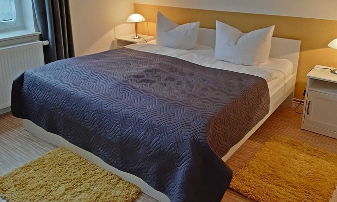 Bergen auf Ruegen Apartment | Ferienwohnung Kastanienblick mit Kamin - Ferienwohnungen Ramitz auf Rügen