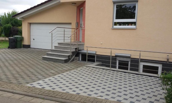 Altdorf Apartment | Ferienwohnung Katharina