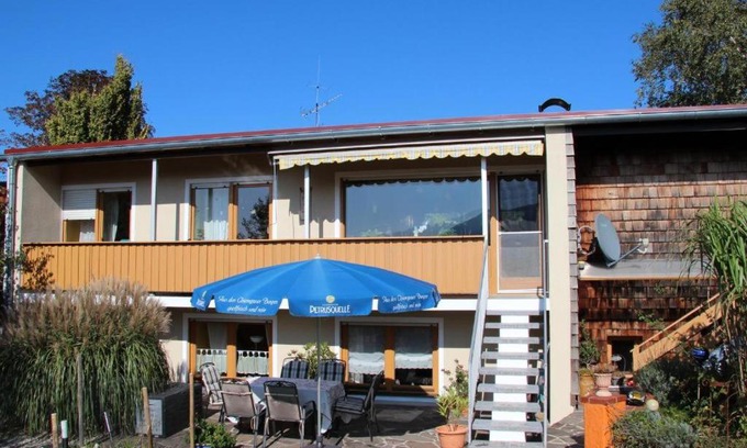 Dechantshof Apartment | Ferienwohnung Kurtz