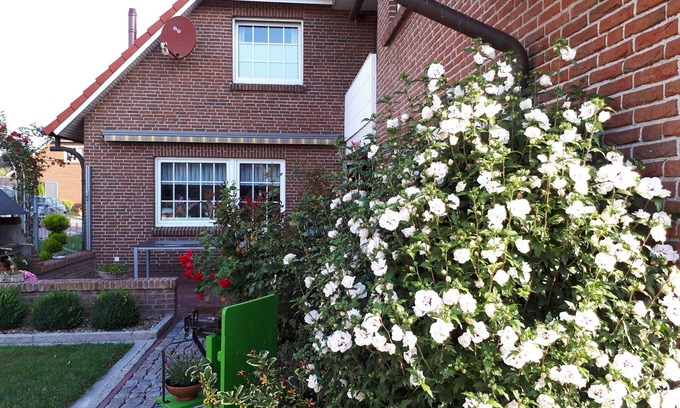 Neermoor Apartment | Ferienwohnung Margarete, 65340 - Holiday apartment in East Frisia 50sqm, max. 4 persons