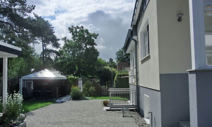 Markgrafenheide Apartment | Ferienwohnung MH1 "blue Ocean" - 1-zi-wohnung im Souterrain für 2 Personen, Inklusive Bettwäsche