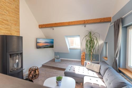 Dargen Apartment | Ferienwohnung Mick - Dachgeschoss