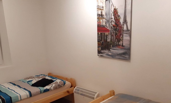 Nuertingen Apartment | Ferienwohnung Nürtingen , ca. 70qm, 3 Schlafzimmer, Max. 7 Personen