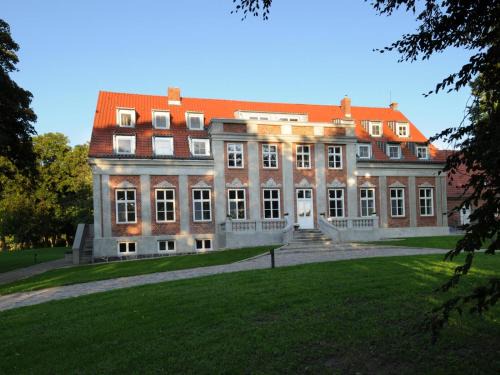 Garz/Rugen Apartment | Ferienwohnung NR 15 im Gutshaus Zicker auf Rügen