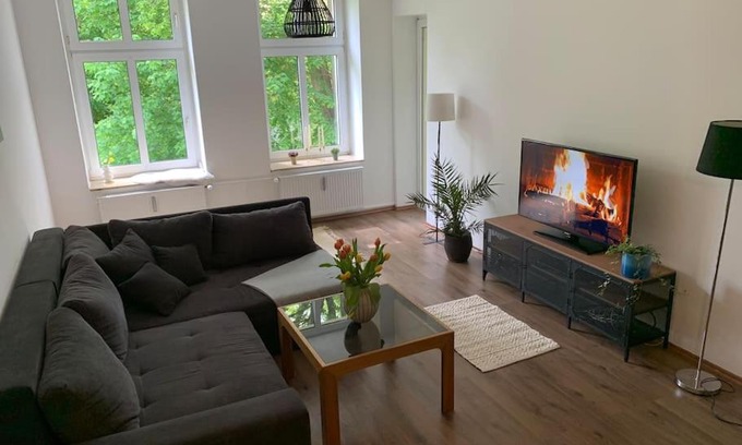 Bad Rothenfelde Apartment | Ferienwohnung Parkblick - Balkon 77m2