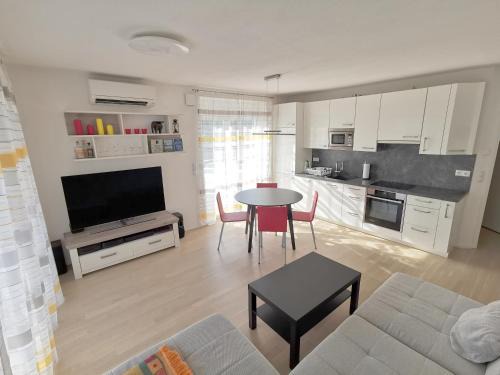 Waggershausen Apartment | Ferienwohnung Pinovas