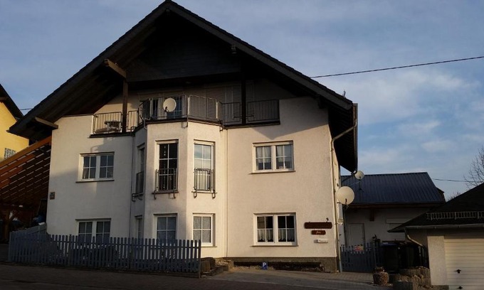 Altendiez Apartment | Ferienwohnung Rucksack-Bimbes