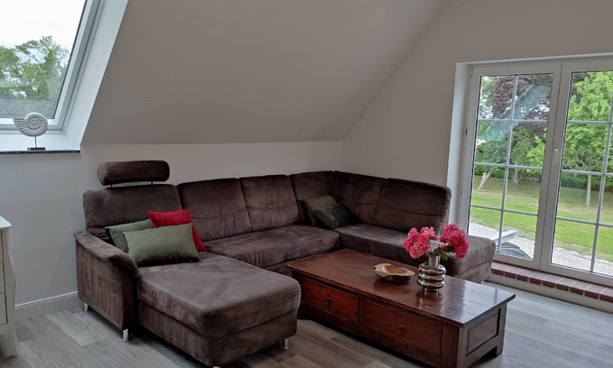Winnemark Apartment | Ferienwohnung Schleibrise - Duschbad, Balkon, Terrasse, Garten, Schleinah