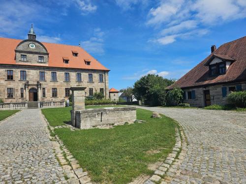 Hemhofen Apartment | Ferienwohnung Schloss Hemhofen