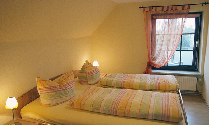 Salem Apartment | Ferienwohnung Tollensesee, 35qm, 1 Schlafzimmer, max. 4 Personen