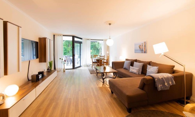 Alt-Travemunde/Ronnau Apartment | Ferienwohnung Villa Miramare