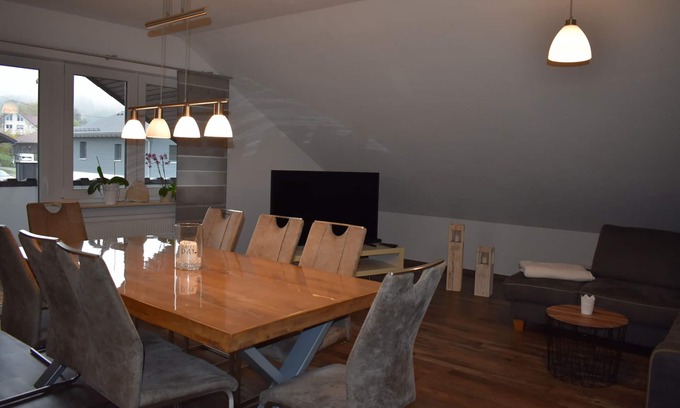 Durbach Apartment | Ferienwohnung Wiedergrün 100qm , 3 Schlafzimmer für 1-8 Personen