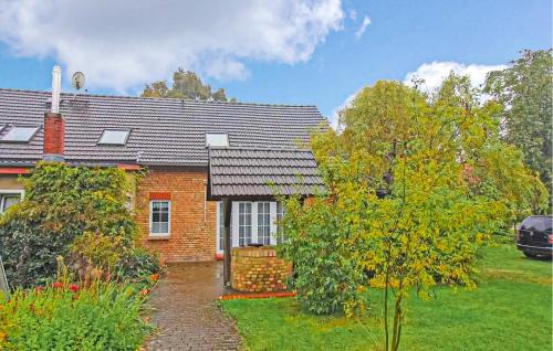 Mecklenburgische Kleinseenplatte Apartment | Ferienwohnung Zirtow