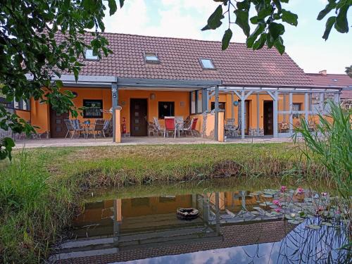 Byhleguhre Apartment | Ferienwohnungen 20er