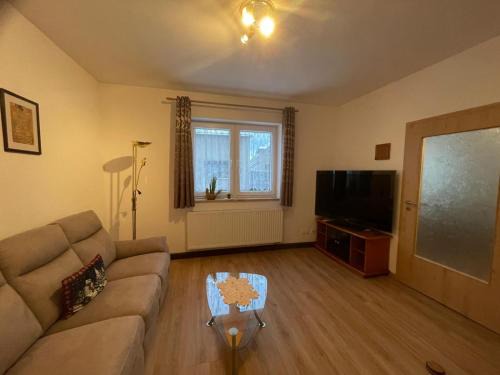 Eibenstock Apartment | Ferienwohnungen Goldhahn