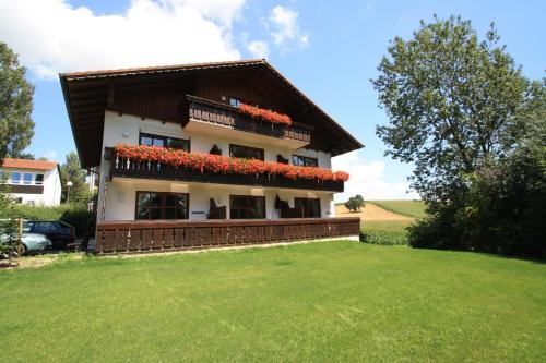 Hirschbach Apartment | Ferienwohnungen Kirschner