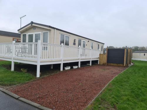 Morpeth Other | Fern Lodge Holiday Lets presents Ruby Lodge