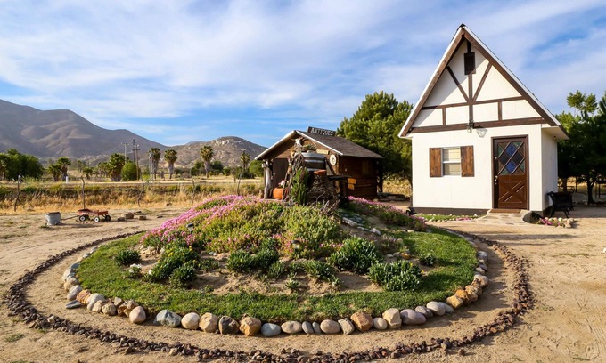 Valle de Guadalupe Cabin | Fernabella's Lodge