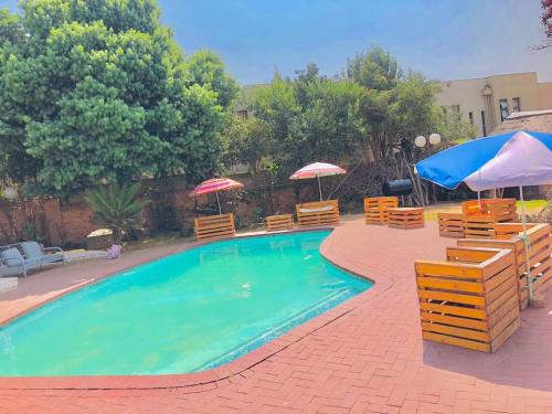 Greater Johannesburg Metropolitan Area House | Ferndale guesthouse and party venue