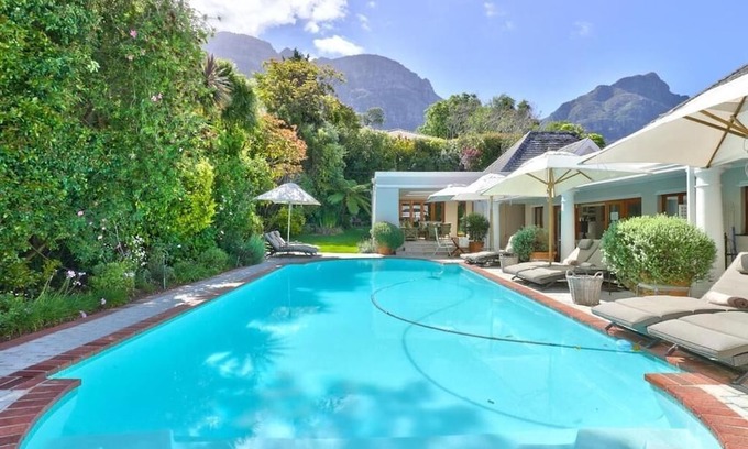 Newlands House | Fernwood Manor