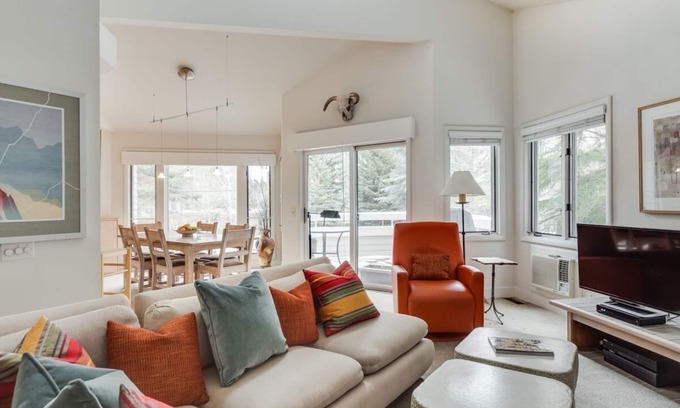 Warm Springs House | Festive Dates Available! Bright Townhome with Mountain Views; Two Blocks to Ski Lift
