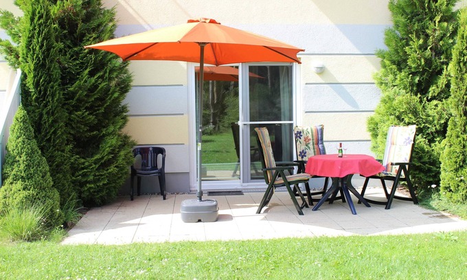 Gelbensande Apartment | * FEWO in the coastal forest - * FEWO in the coastal forest EG 3 Kittendorf/- GM 69470