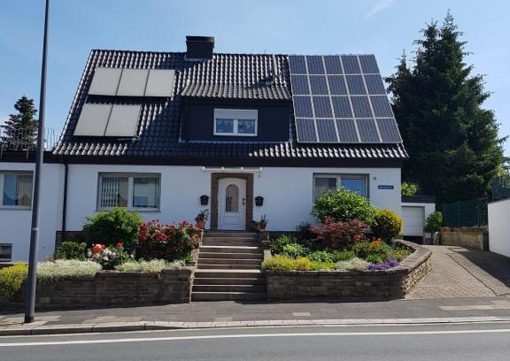 Uberruhr-Holthausen House | Fewo Lakaw